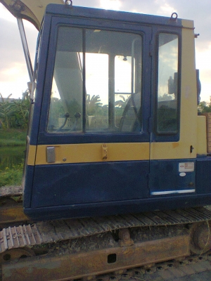 ขายรถแม็คโคร Komatsu 60 รุ่น 5