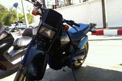 ธารนนทบุรี//ขาย suzuki sx125  เครื่องแห้งครับ อินวอยท์+พรบครับ ราคา 29,000 บาท