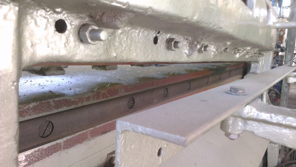 Sell> ขายกรรไกรซอยเหล็กแผ่น หน้ากว้าง 4 ฟุต ใบมีดใหม่ พร้อมใช้งาน อุปกรณ์ครบ 75,000- บาทครับ