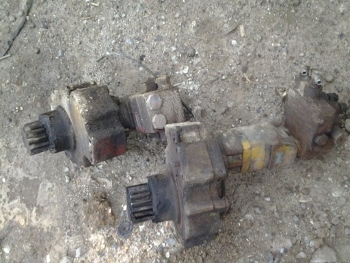 ขาย ราคาถูกเป็นประวัติการณ์ครับ - มอเตอร์สวิง สำหรับรถขุด แบคโฮ PC 20-30 มือสองเก่าญี่ปุ่น