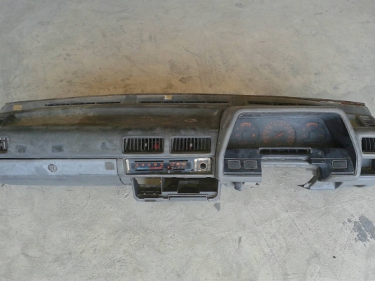 ขายนิสสัน B11เครื่องยนต์GA15+ เกียร์5speed (ขายทั้งคันหรือแยกอะไหล่ก็ได้)สนใจติดต่อราคาคุยกันได้!