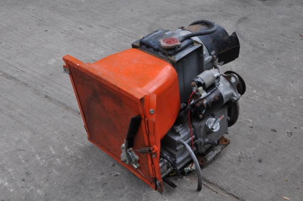 ขายเครื่องKUBOTA ZB400สตาร์ทไฟฟ้า สภาพสวยเดิมจากญี่ปุ่นยังไม่เคยใช้ในไทย 13,000เท่านั้น!!