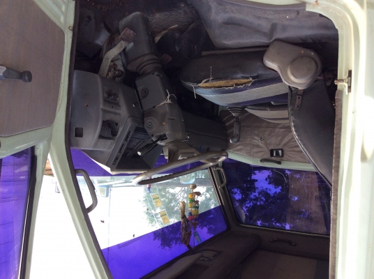 รถหกล้อ HiNo ซุปเปอร์เสี่ย