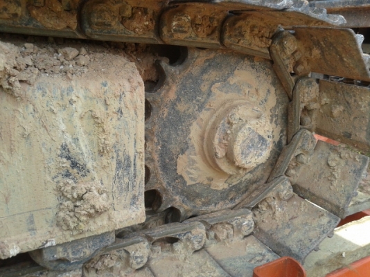 **ขายแล้ว เสี่ยใหญ่ควนปันแต อควนขนุน จ พัทลุง***แมคโคอิตาชิ UH 025 PC 60 รถลากบรรทุกแมคโคท้ายลาดยาง 900  พร้อมใช้งาน