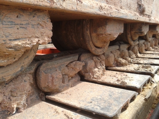 **ขายแล้ว เสี่ยใหญ่ควนปันแต อควนขนุน จ พัทลุง***แมคโคอิตาชิ UH 025 PC 60 รถลากบรรทุกแมคโคท้ายลาดยาง 900  พร้อมใช้งาน