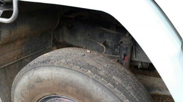 รถอีซูซุ  10 ล้อดั้ม 240 แรงม้า. ปี 39  ( นางฟ้าแท้ ). สนใจติดต่อ  081 - 6079515