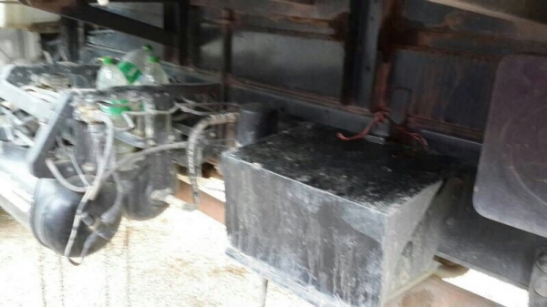 รถอีซูซุ  10 ล้อดั้ม 240 แรงม้า. ปี 39  ( นางฟ้าแท้ ). สนใจติดต่อ  081 - 6079515