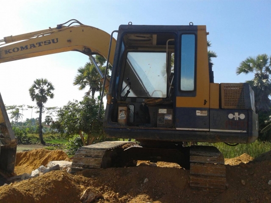 KOMATSU PC60-5