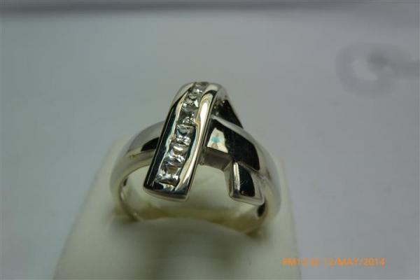 ขายแหวนเงินแบบคลาสสิค