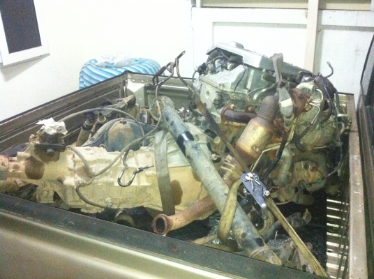 ขายเครื่องพร้อมเกียร์D4D2500อุปกรณ์ครบ