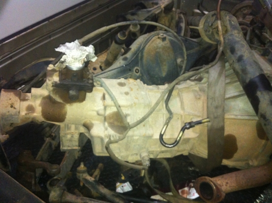 ขายเครื่องพร้อมเกียร์D4D2500อุปกรณ์ครบ ขายเครื่องพร้อมเกียร์D4D2500อุปกรณ์ครบ