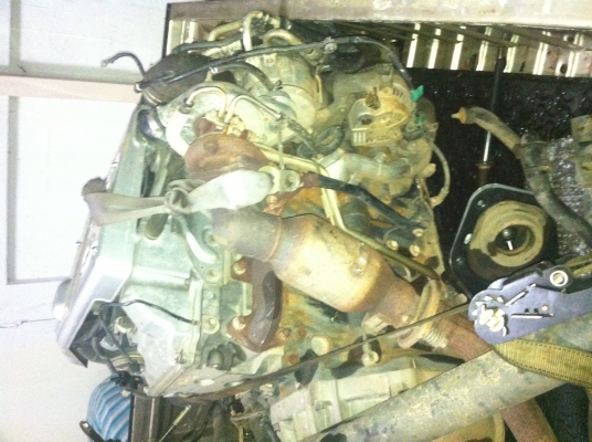 ขายเครื่องพร้อมเกียร์D4D2500อุปกรณ์ครบ ขายเครื่องพร้อมเกียร์D4D2500อุปกรณ์ครบ