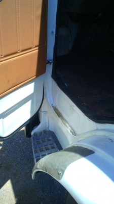 หกล้อ ฮีโน่ GD176KA เครื่องหกสูบ รถสวยเนี๊ยบทั้งคัน ยางใหม่ทุกเส้น กระบะยาว 5.5 เมตร กว้าง 2.3 เมตร