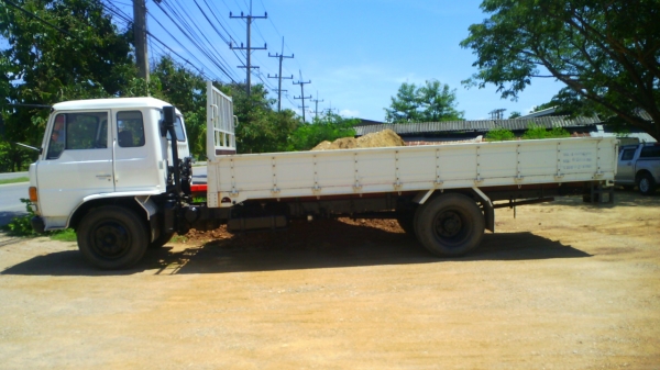 หกล้อ ฮีโน่ GD176KA เครื่องหกสูบ รถสวยเนี๊ยบทั้งคัน ยางใหม่ทุกเส้น กระบะยาว 5.5 เมตร กว้าง 2.3 เมตร
