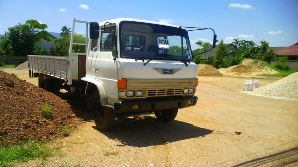 หกล้อ ฮีโน่ GD176KA เครื่องหกสูบ รถสวยเนี๊ยบทั้งคัน ยางใหม่ทุกเส้น กระบะยาว 5.5 เมตร กว้าง 2.3 เมตร