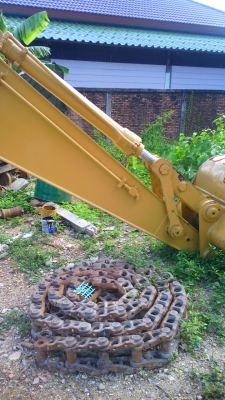 รถแบคโฮ CAT 320 V1 มีลายหัวแย๊กซ์ รถสวยเนี๊ยบ มีทะเบียนครบ ชอบราคาเท่าไร ต่อรองกันได้ครับ