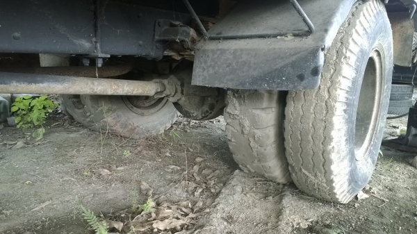 (มี2คัน) 6ล้อใหญ่และเล็กไม่ดั้ม...คันใหญ่ติดเครน3ตัน...เมีเล่มทะเบียนทั้ง2คัน ม.79