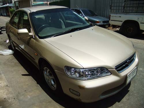 Honda Accord 2.2 ตัวท๊อป กระจกและเบาะปรับไฟฟ้า เกียร์ออโต้ ปี 2000 Honda Accord 2.2 ตัวท๊อป กระจกและเบาะปรับไฟฟ้า เกียร์ออโต้ ปี 2000