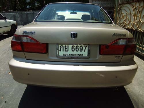 Honda Accord 2.2 ตัวท๊อป กระจกและเบาะปรับไฟฟ้า เกียร์ออโต้ ปี 2000 Honda Accord 2.2 ตัวท๊อป กระจกและเบาะปรับไฟฟ้า เกียร์ออโต้ ปี 2000