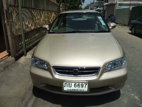 Honda Accord 2.2 ตัวท๊อป กระจกและเบาะปรับไฟฟ้า เกียร์ออโต้ ปี 2000