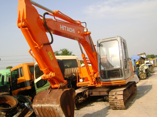 ขายรถแมคโคร HITACHI  รุ่น uh041 ด่วน!