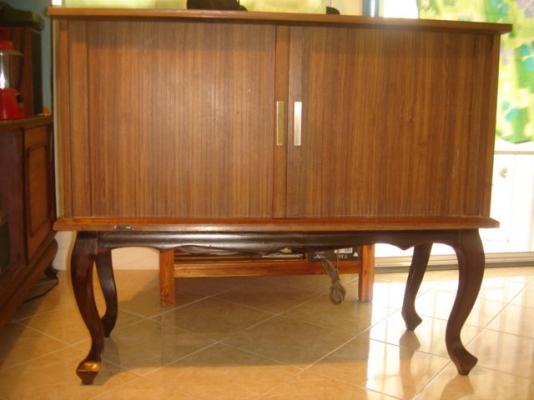 ขายทีวีเก่าโบราณ 2 เครื่อง