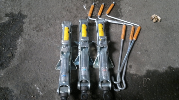 แม่แรงสะพานรถยนต์ TOYOTA ,HONDA แม่แรงสะพานรถยนต์ TOYOTA ,HONDA