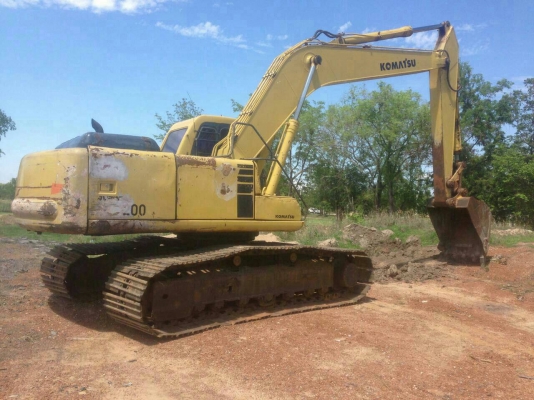 ขายด่วน KOMATSU PC200-6 รถสวยพร้อมใช้ค่ะ