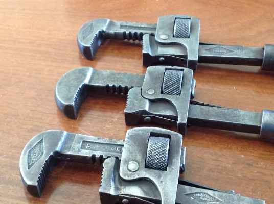 ขายคอม้าโบราณ 10" ตัวละ 600