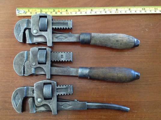 ขายคอม้าโบราณ 10" ตัวละ 600