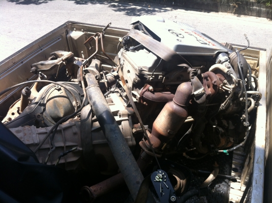 ขายเครื่องพร้อมเกียร์D4D2500อุปกรณ์ครบ ขายเครื่องพร้อมเกียร์D4D2500อุปกรณ์ครบ