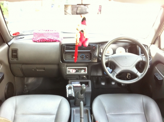 ขายรถมือสอง Mitsubishi Grandis L200 strada 4ประตู ขายรถมือสอง Mitsubishi Grandis L200 strada 4ประตู