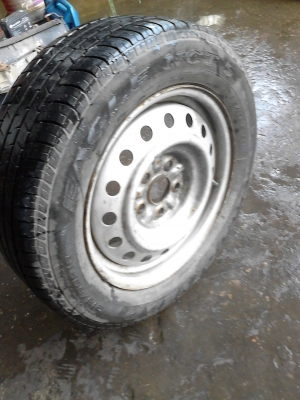 ขอบ 16 ขายล้ออะไหล่ ขอบ 16 ขนาด 5 รู 114 พร้อมยาง ติดต่อ .081-427-3941 ขอบ 16 ขายล้ออะไหล่ ขอบ 16 ขนาด 5 รู 114 พร้อมยาง ติดต่อ .081-427-3941