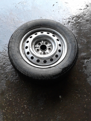 ขอบ 16 ขายล้ออะไหล่ ขอบ 16 ขนาด 5 รู 114 พร้อมยาง ติดต่อ .081-427-3941 ขอบ 16 ขายล้ออะไหล่ ขอบ 16 ขนาด 5 รู 114 พร้อมยาง ติดต่อ .081-427-3941