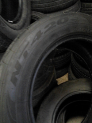 235/55R18  NITTO NT420S    มี 2 เส้น  ติดต่อ TEL.081-427-3941