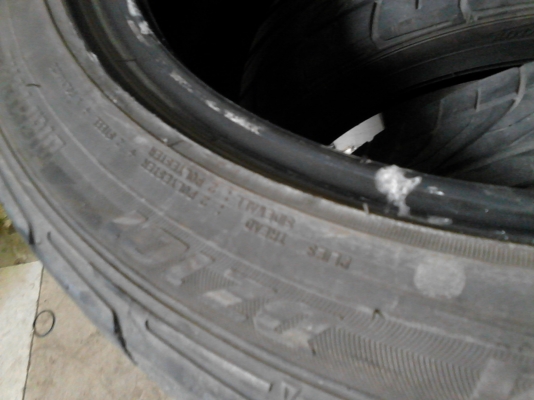 215/45R17  DUNLOP DIREZZA DZ101  มีชุด 4  เส้น โทร.081-427-3941