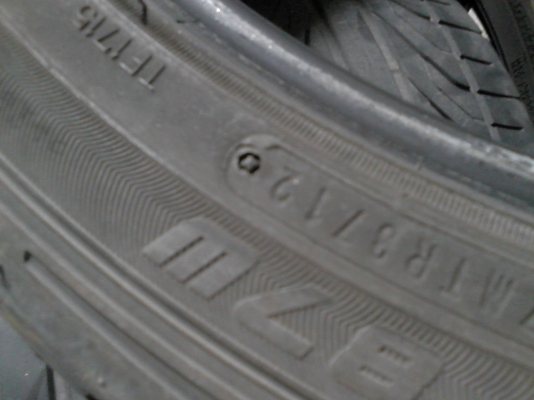 215/45R17  DUNLOP DIREZZA DZ101  มีชุด 4  เส้น โทร.081-427-3941