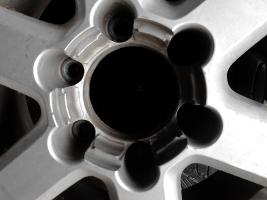 6 รู ขอบ 16 ขาย MAG ISUZU 16X7JJ. มี 1 วง TEL. 081-427-3941 6 รู ขอบ 16 ขาย MAG ISUZU 16X7JJ. มี 1 วง TEL. 081-427-3941