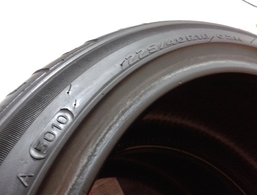 ยาง,225-40-18 AURORA-H107 สภาพเต็มไม่ปะคู่นึง 2,500