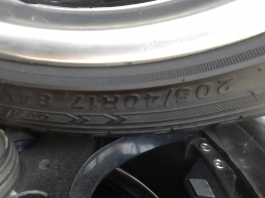 ขาย MAG  VOIN RACING  พร้อมยาง  205/40R17  ขาย 4 ล้อ ติดต่อโทร. 081-427-3941