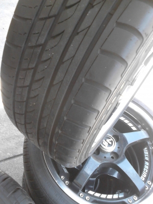 ขาย MAG  VOIN RACING  พร้อมยาง  205/40R17  ขาย 4 ล้อ ติดต่อโทร. 081-427-3941