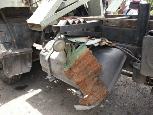 ต้องการขายหกล้อดั้มฮีโน่FF195