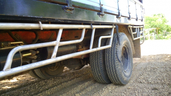 หกล้อ ISUZU NPR 120 แรงม้า รถปี 39 รถสวย กระบะยาว 4.5 เมตร ราคาต่อรองได้.