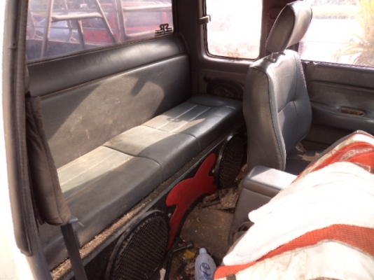 ขาย TOYOTA 2.5 แค็ปปี2000 ขายตามสภาพ086-4457033ไม่ลดแล้วครับ