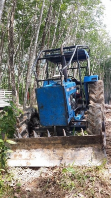 ขาย FORD 6610 4WD ZF อินวอยส์ + ใบมีดดันหน้า ขาย FORD 6610 4WD ZF อินวอยส์ + ใบมีดดันหน้า