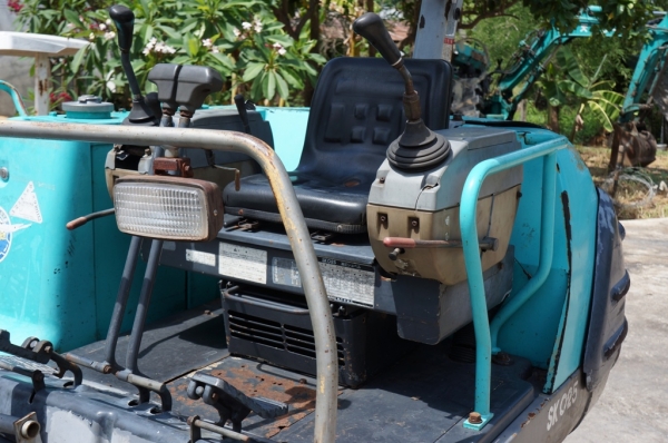 ขายรถขุด KOBELCO SK025 เก่านอกพร้อมใช้ มีลายแย๊ก