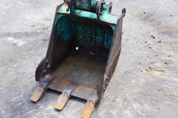 ขายรถขุด KOBELCO SK025 เก่านอกพร้อมใช้ มีลายแย๊ก