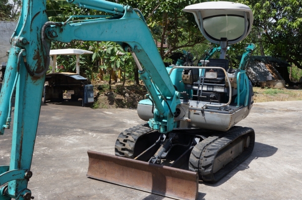 ขายรถขุด KOBELCO SK025 เก่านอกพร้อมใช้ มีลายแย๊ก