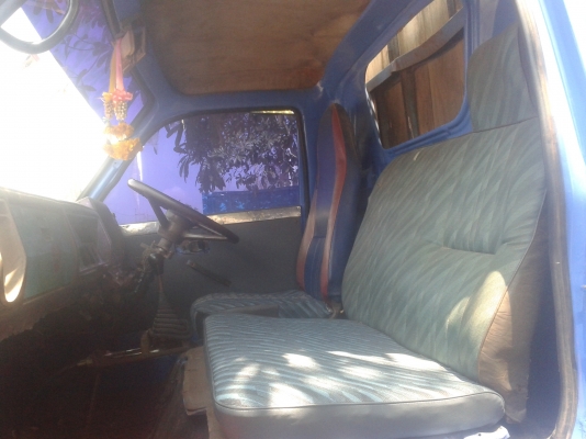 ขาย6ล้อ อิซูสุ ks 100แรงสวยๆ เครื่องแห้ง แน่น(ไม่มีไอ)แชสซีสวยทั้งเส้น  แผงข้างกระบะสแตนเลส  คอกไม้งามๆ เกียร์สั้น   กระภายในเก๋งสวย  พร้อมใช้  พร้อมโอนทั่วไทย                       นที