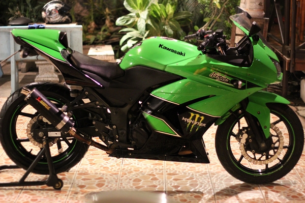 ninja 250 ปี2011 สีเขียวแฟริ่งสวย พร้อมขี่